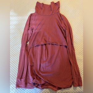 Latched Mama nursing pullover, size XS
